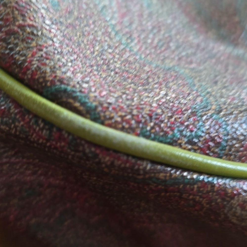 Etro Milano Gorgeous Hobo Style Handbag - Picture 8 of 13